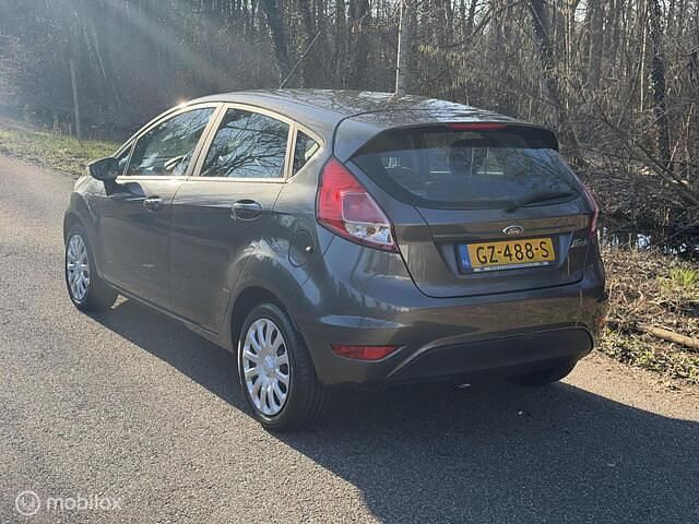 Occasion Ford Fiesta Style 65 PK (47 kW) 2015 Grijs Hatchback