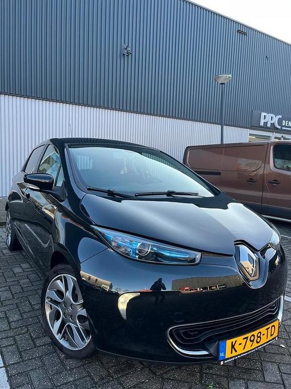 Zwart Gebruikt 2018 Renault Zoe Intens Hatchback | € 5.900 (Super prijs) - Afbeelding 1/4