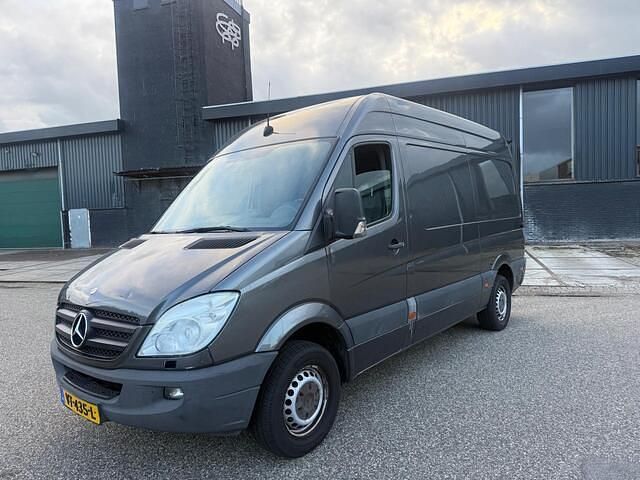 Grijs Gebruikt 2009 Mercedes 316 Van | € 4.750 - Afbeelding 1/4