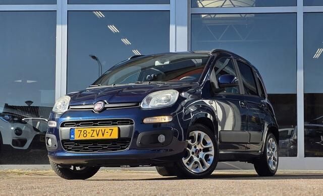Blauw Gebruikt 2013 Fiat Panda Lounge Hatchback | € 4.744 (Eerlijke prijs) - Afbeelding 1/4