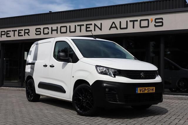 Wit Gebruikt 2020 Peugeot Partner Premium MPV | € 12.850 (Eerlijke prijs) - Afbeelding 1/4