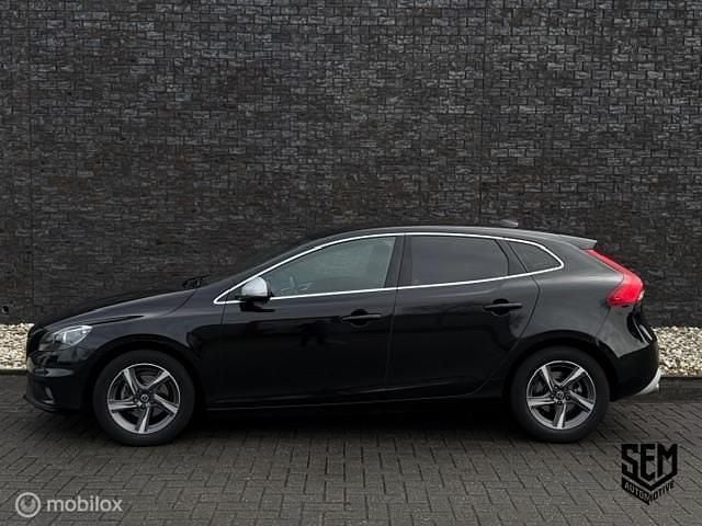 Occasion Volvo V40 R-Design 120 PK (88 kW) 2015 Zwart Hatchback