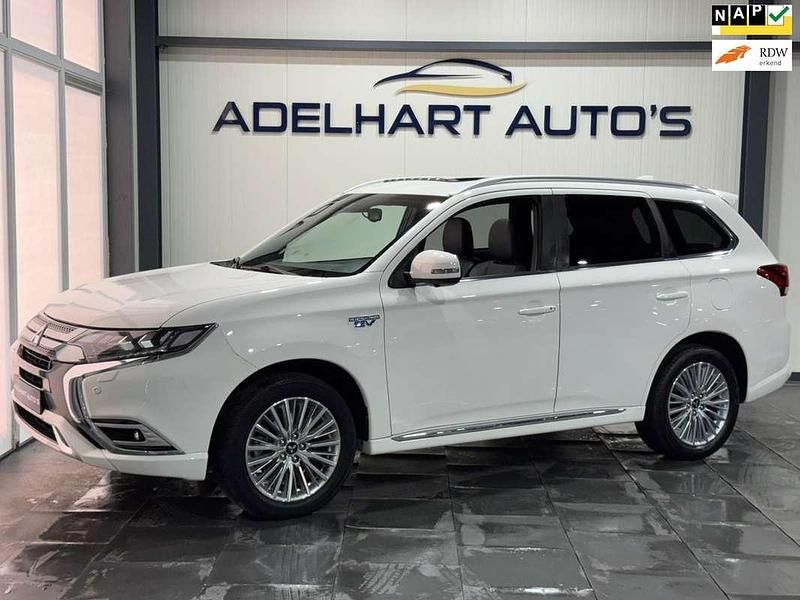 Wit Gebruikt 2019 Mitsubishi Outlander P-HEV SUV | € 21.950 (Eerlijke prijs) - Afbeelding 1/4