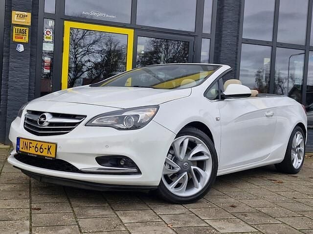 Wit Occasion 2016 Opel Cascada Innovation Cabriolet | € 17.950 (Eerlijke prijs) - Afbeelding 1/4