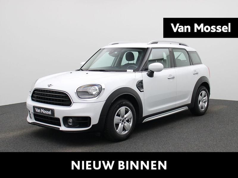 Wit Gebruikt 2019 Mini One Countryman SUV | € 17.900 (Eerlijke prijs) - Afbeelding 1/4