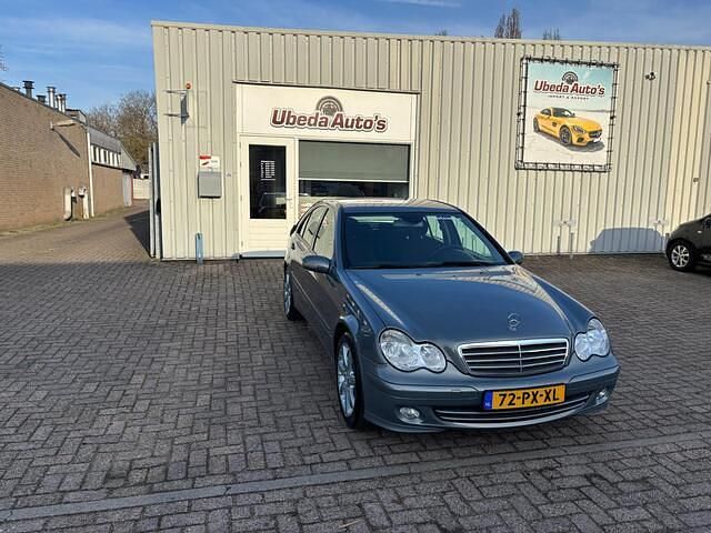 Occasion Mercedes C180 Classic 143 PK (105 kW) 2005 Grijs (metallic) Sedan