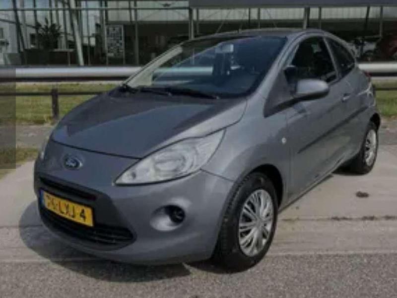 Grijs Gebruikt 2009 Ford Ka Trend Hatchback | € 1.750 (Iets duurder) - Afbeelding 1/4