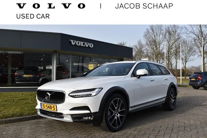 Occasion Volvo V90 CC Pro 252 PK (185 kW) 2017 Wit Stationwagen
