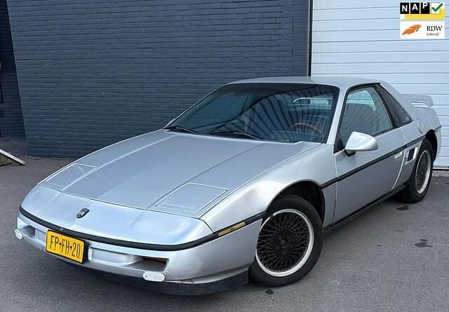 Grijs Gebruikt 1985 Pontiac Fiero | € 2.999 - Afbeelding 1/4
