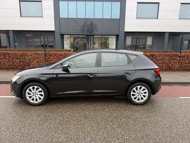 Occasion Seat Leon Business 110 PK (80 kW) 2015 Zwart (metallic) Hatchback