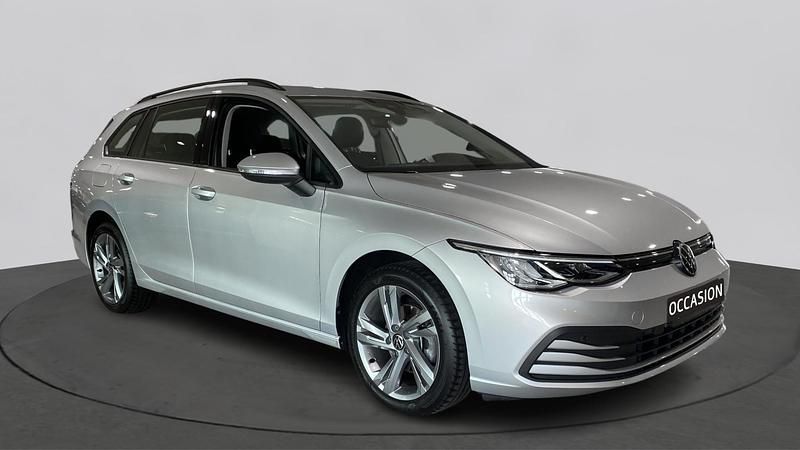Occasion VW Golf VIII Life 2023 Grijs Stationwagen