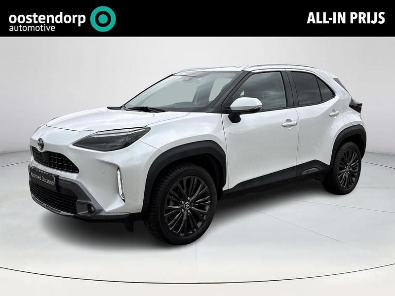Wit Occasion 2025 Toyota Yaris Cross SUV | € 22.945 (Super prijs) - Afbeelding 1/4