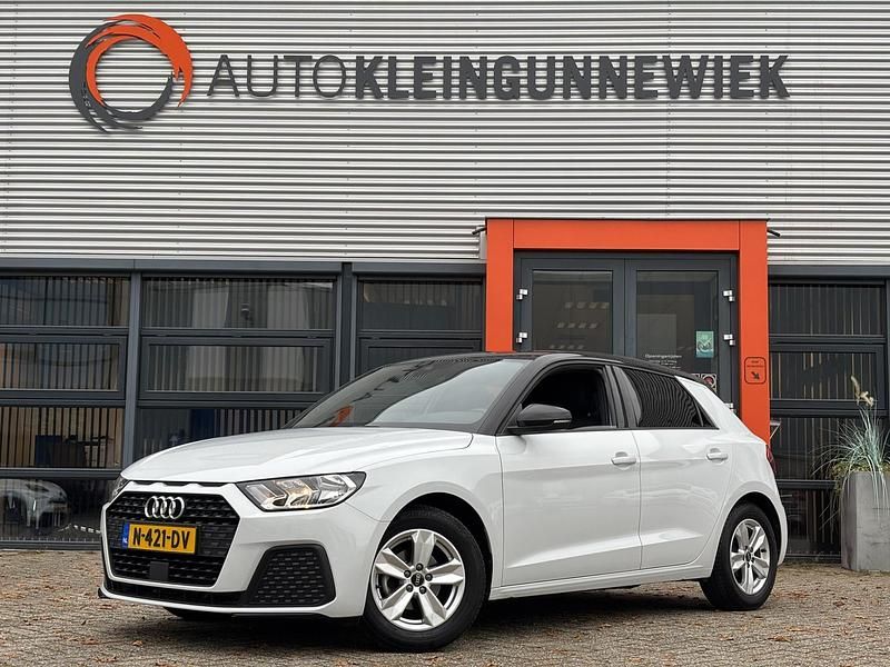 Wit Gebruikt 2021 Audi A1 Sportback Proline Hatchback | € 21.850 (Eerlijke prijs) - Afbeelding 1/4