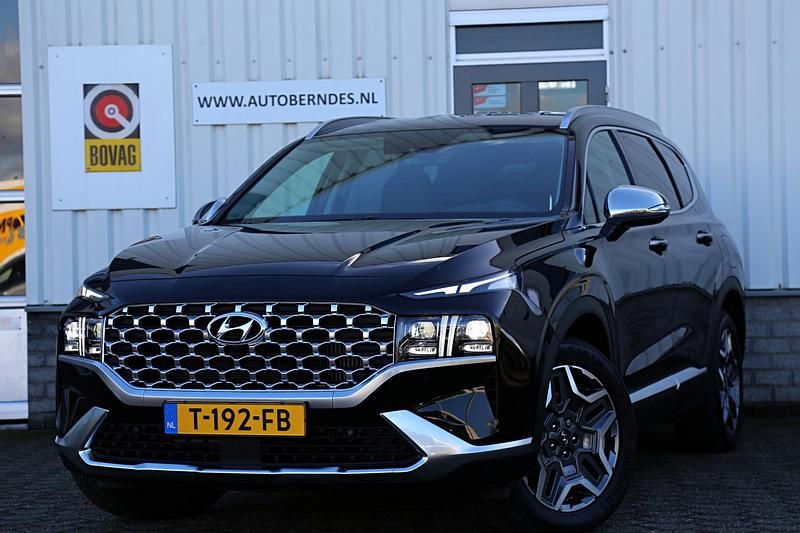 Zwart Gebruikt 2023 Hyundai Santa Fe Premium SUV | € 41.900 (Eerlijke prijs) - Afbeelding 1/4