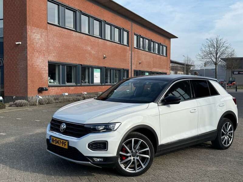 Wit Gebruikt 2020 VW T-Roc SUV | € 24.500 (Super prijs) - Afbeelding 1/4