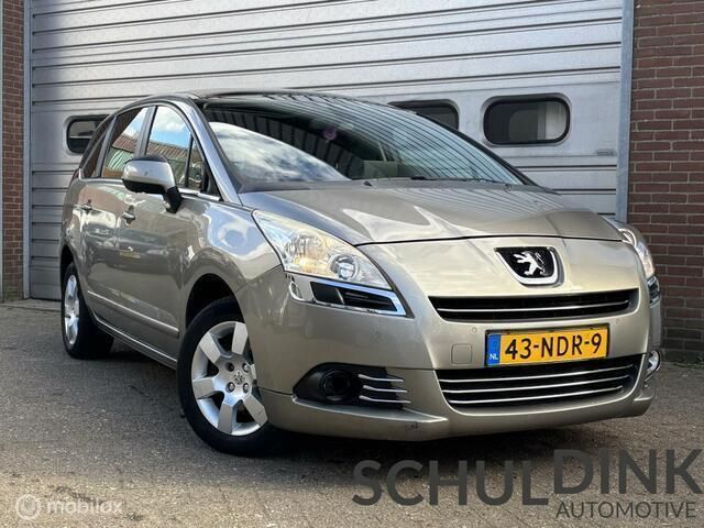 Grijs Gebruikt 2010 Peugeot 5008 MPV | € 4.950 (Eerlijke prijs) - Afbeelding 1/4