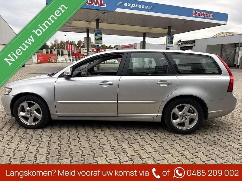 Grijs Gebruikt 2011 Volvo V50 Stationwagen | € 4.499 (Goede deal) - Afbeelding 1/4