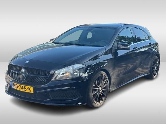 Zwart Gebruikt 2012 Mercedes A200 Ambition Hatchback | € 9.750 (Eerlijke prijs) - Afbeelding 1/4