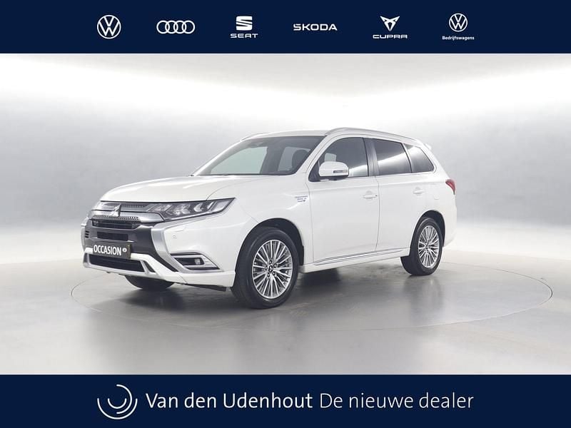 Wit Gebruikt 2019 Mitsubishi Outlander P-HEV Instyle SUV | € 22.750 (Eerlijke prijs) - Afbeelding 1/4