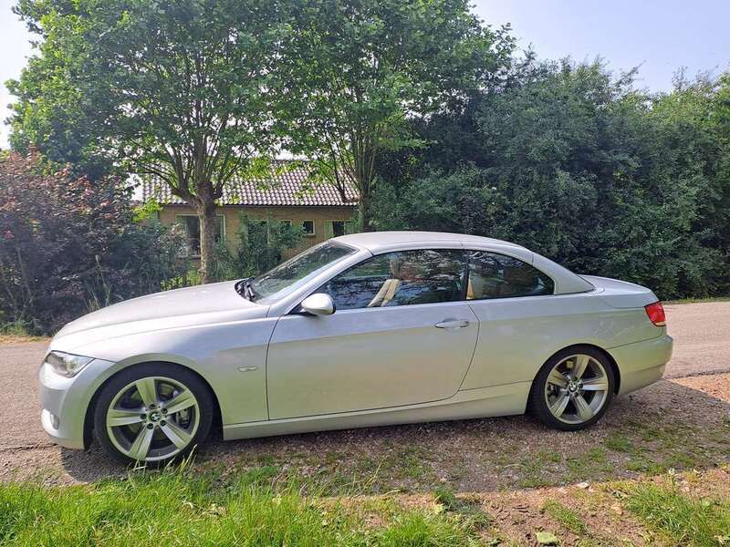 Zilver Gebruikt 2007 BMW 335 Cabriolet Executive Cabriolet | € 14.000 (Super prijs) - Afbeelding 1/4