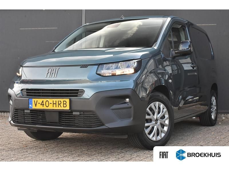 Blauw Gebruikt 2024 Fiat e-Doblò MPV | € 23.222 (Super prijs) - Afbeelding 1/4