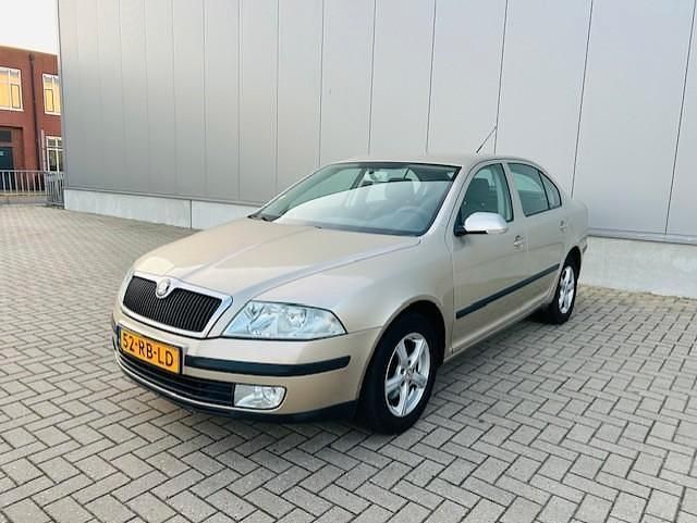 Occasion 2005 Skoda Octavia | € 1.750 (Eerlijke prijs) - Afbeelding 1/4