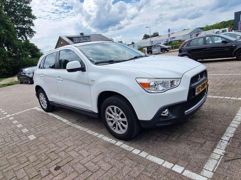 Wit Gebruikt 2012 Mitsubishi ASX SUV | € 6.999 (Eerlijke prijs) - Afbeelding 1/4