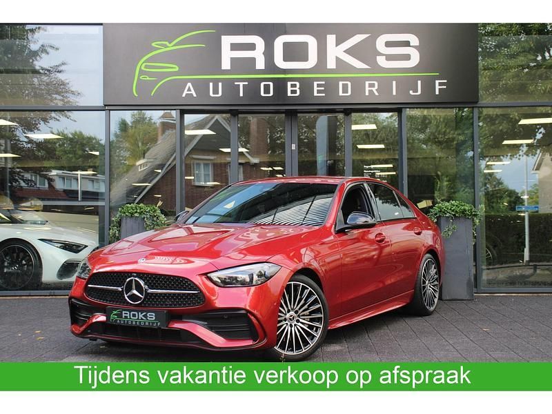Rood Gebruikt 2022 Mercedes C180 AMG line Sedan | € 40.950 (Eerlijke prijs) - Afbeelding 1/4