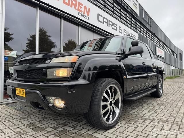 Zwart Gebruikt 2004 Chevrolet Avalanche Van | € 5.790 - Afbeelding 1/4