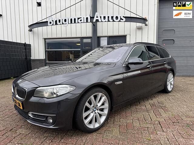 Grijs Gebruikt 2016 BMW 535 Luxury Line Stationwagen | € 16.450 - Afbeelding 1/4