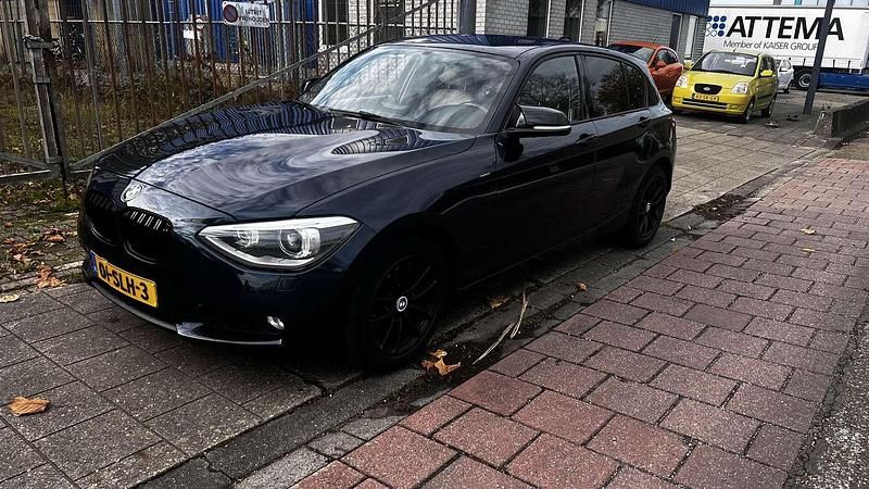 Blauw Gebruikt 2011 BMW 116 Hatchback | € 6.950 (Iets duurder) - Afbeelding 1/4
