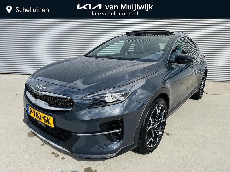 Grijs Gebruikt 2022 Kia XCeed SUV | € 27.900 (Eerlijke prijs) - Afbeelding 1/4