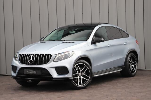 Grijs, metallic lak Gebruikt 2016 Mercedes GLE450 AMG AMG Coupé | € 46.500 (Goede deal) - Afbeelding 1/4