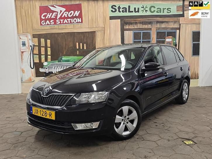 Zwart Gebruikt 2016 Skoda Rapid Joy Hatchback | € 9.950 (Eerlijke prijs) - Afbeelding 1/4