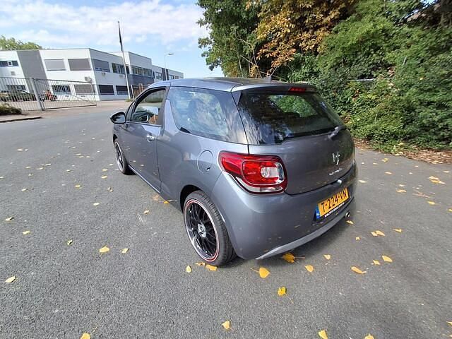 Afbeelding 2/4