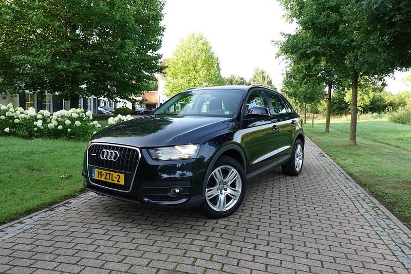 Blauw Gebruikt 2013 Audi Q3 Proline SUV | € 16.750 (Eerlijke prijs) - Afbeelding 1/4