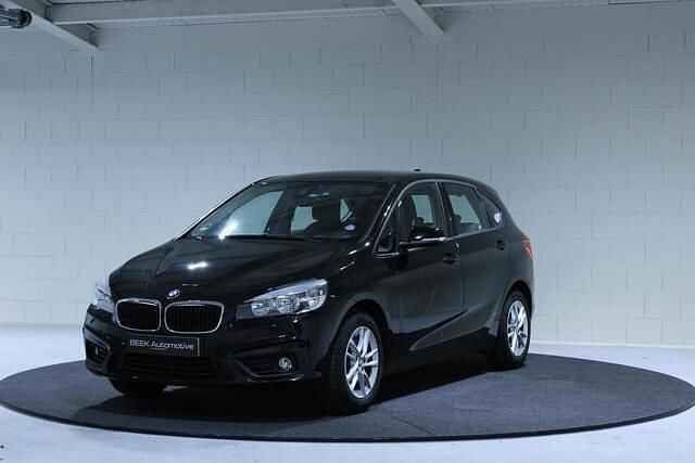Zwart Gebruikt 2016 BMW 218 Basis Stationwagen | € 11.950 (Goede deal) - Afbeelding 1/4