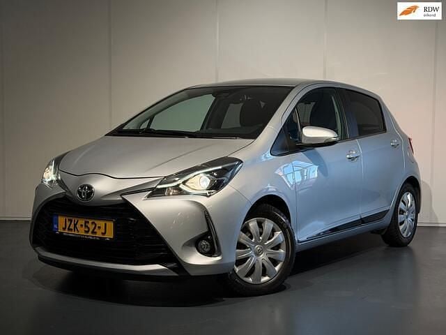 Occasion Toyota Yaris 112 PK (82 kW) 2020 Grijs Hatchback