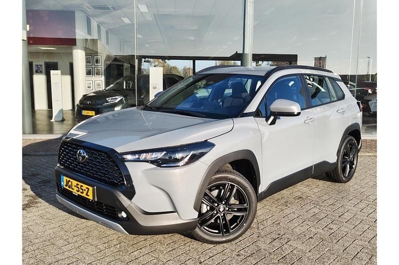 Grijs Gebruikt 2024 Toyota Corolla Cross Limited SUV | € 34.490 (Goede deal) - Afbeelding 1/1