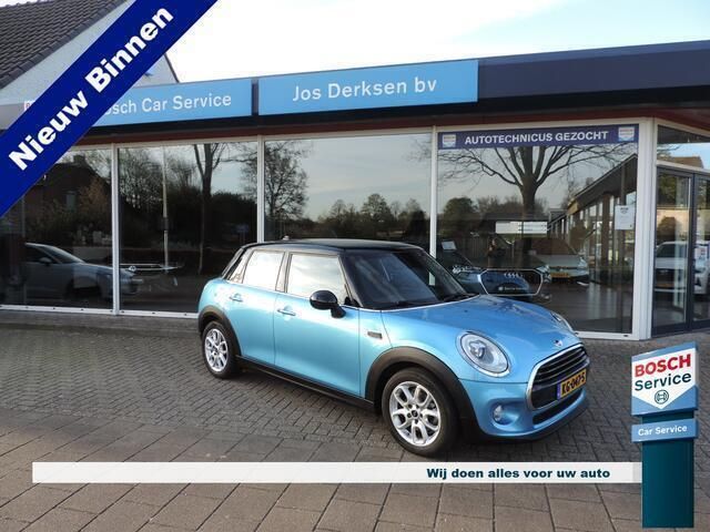 Blauw Gebruikt 2016 Mini Cooper Business Hatchback | € 13.980 (Goede deal) - Afbeelding 1/4