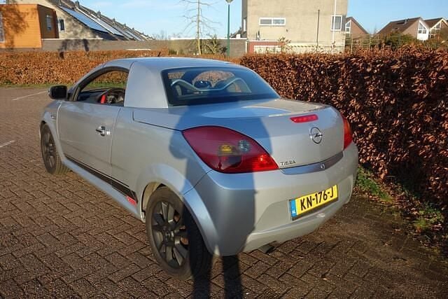 Occasion Opel Tigra 90 PK (66 kW) 2005 Grijs Cabriolet