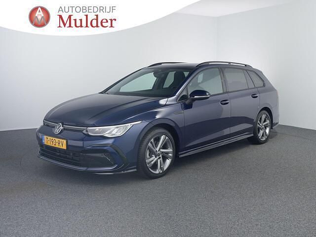Blauw, metallic lak Occasion 2023 VW Golf VIII R-line Stationwagen | € 27.945 (Eerlijke prijs) - Afbeelding 1/4