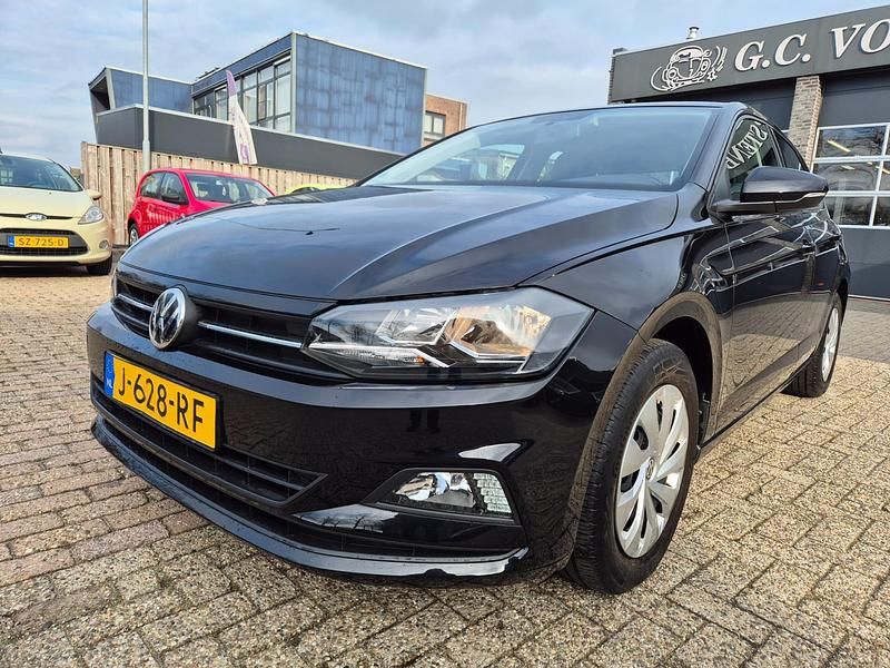Zwart Occasion 2020 VW Polo Comfortline Hatchback | € 13.950 (Super prijs) - Afbeelding 1/4