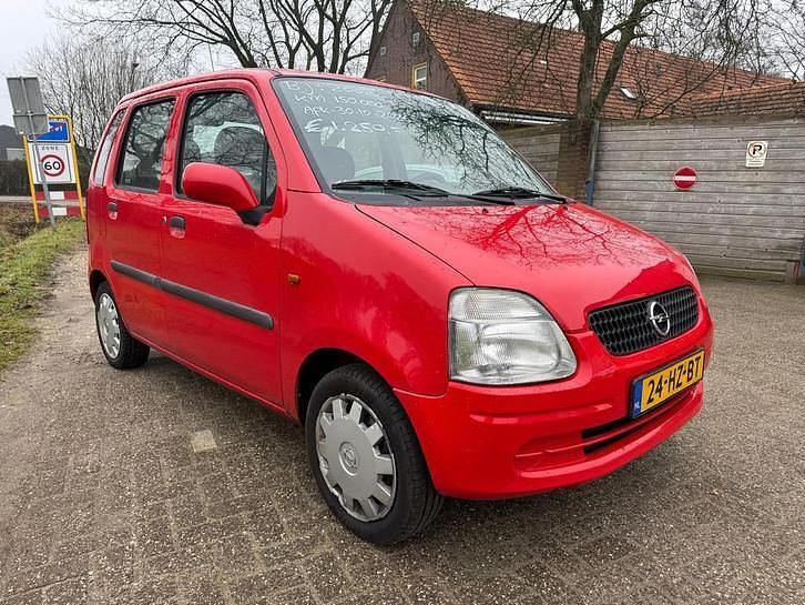 Occasion Opel Agila Comfort 59 PK (43 kW) 2002 Rood Hatchback