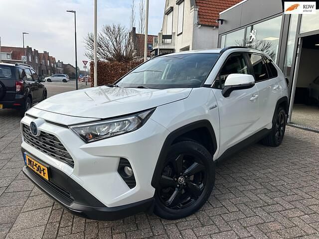 Wit Occasion 2021 Toyota RAV4 SUV | € 34.950 (Goede deal) - Afbeelding 1/4