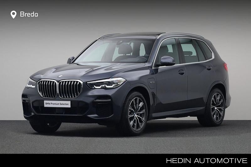 Grijs Occasion 2022 BMW X5 Executive SUV | € 63.880 (Goede deal) - Afbeelding 1/4