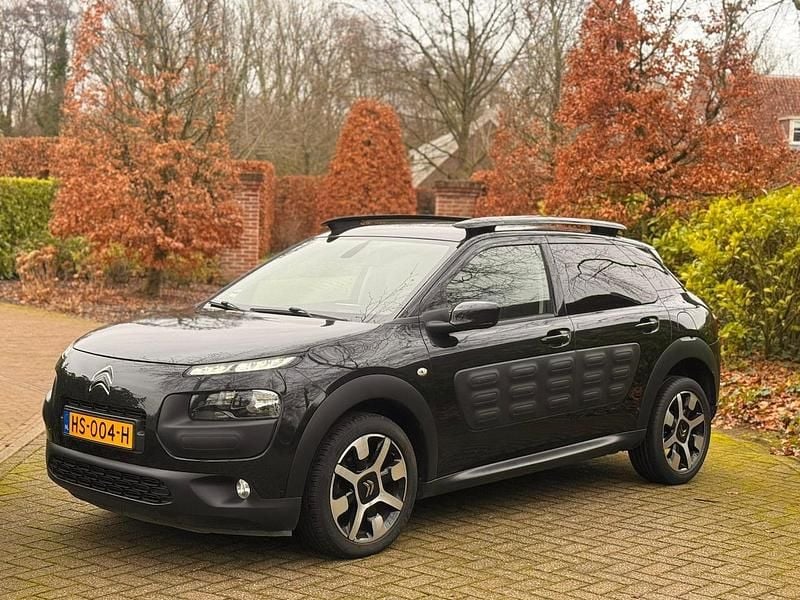 Zwart Gebruikt 2015 Citroën C4 Cactus Hatchback | € 6.750 (Goede deal) - Afbeelding 1/4