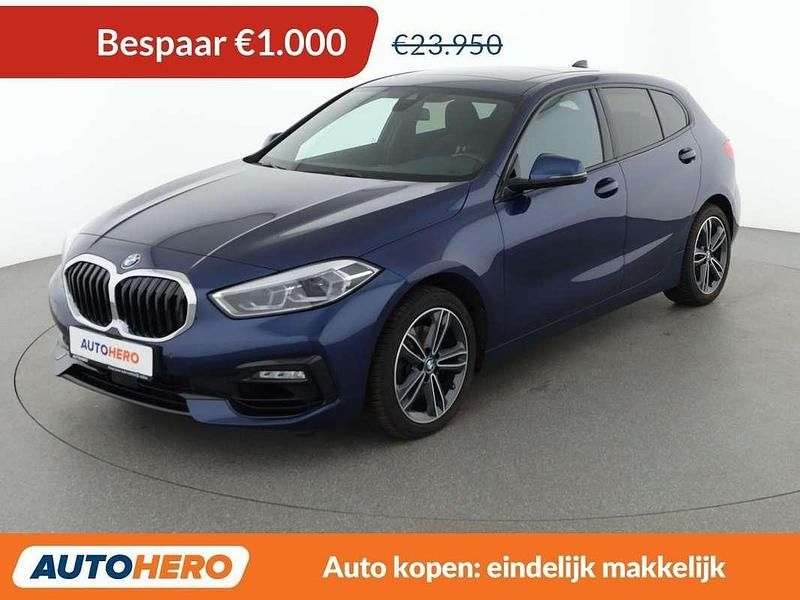 Blauw Occasion 2020 BMW 118 Sport Line Hatchback | € 23.149 (Goede deal) - Afbeelding 1/3