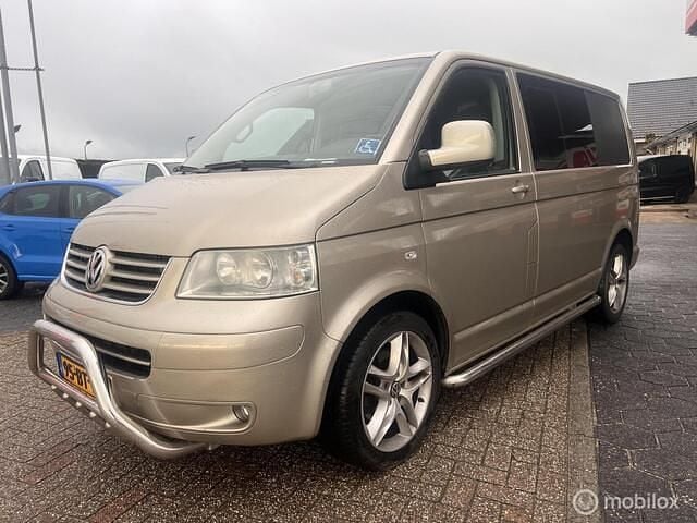 Grijs Gebruikt 2005 VW T5 Van | € 5.950 (Goede deal) - Afbeelding 1/4
