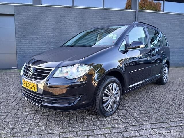 Zwart Gebruikt 2010 VW Touran MPV | € 3.499 (Super prijs) - Afbeelding 1/4